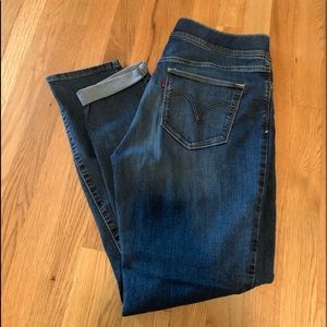 Levi skinny jeggings